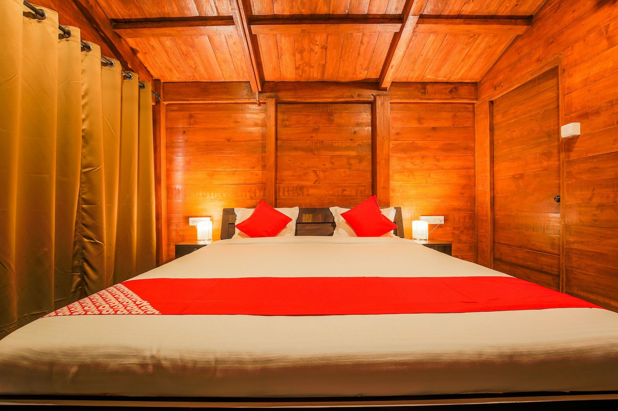 Oyo 24827 The Spot Bar Hotel Anjuna Εξωτερικό φωτογραφία